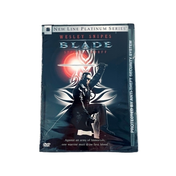 NIB BLADE Action DVD Movie - Picture 1 of 2